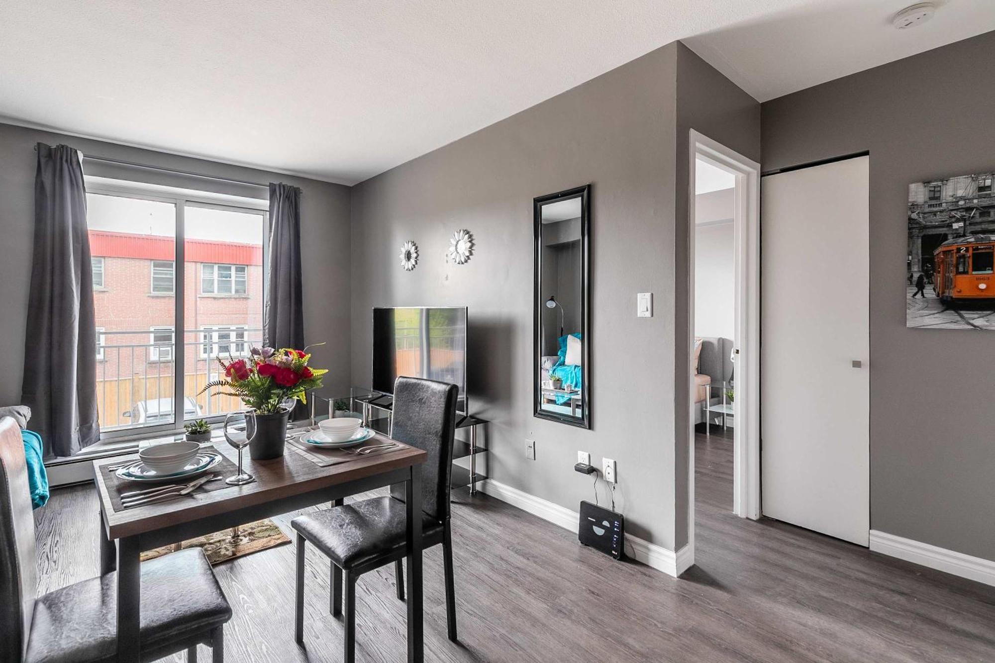 Glenview West Apartment W Patio - Near Downtown Hamilton Bagian luar foto