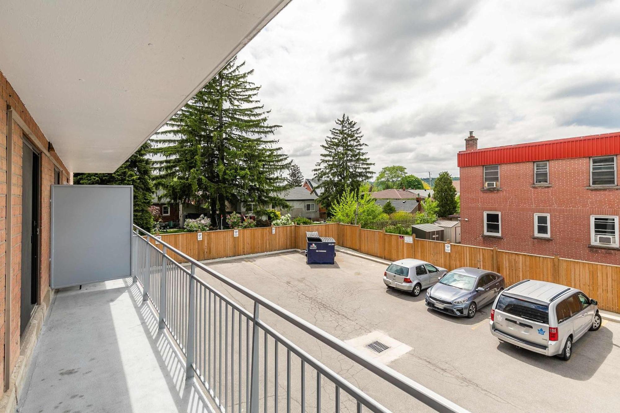 Glenview West Apartment W Patio - Near Downtown Hamilton Bagian luar foto